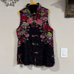 Floral Patterned Women's Vest - Black and Red vintage